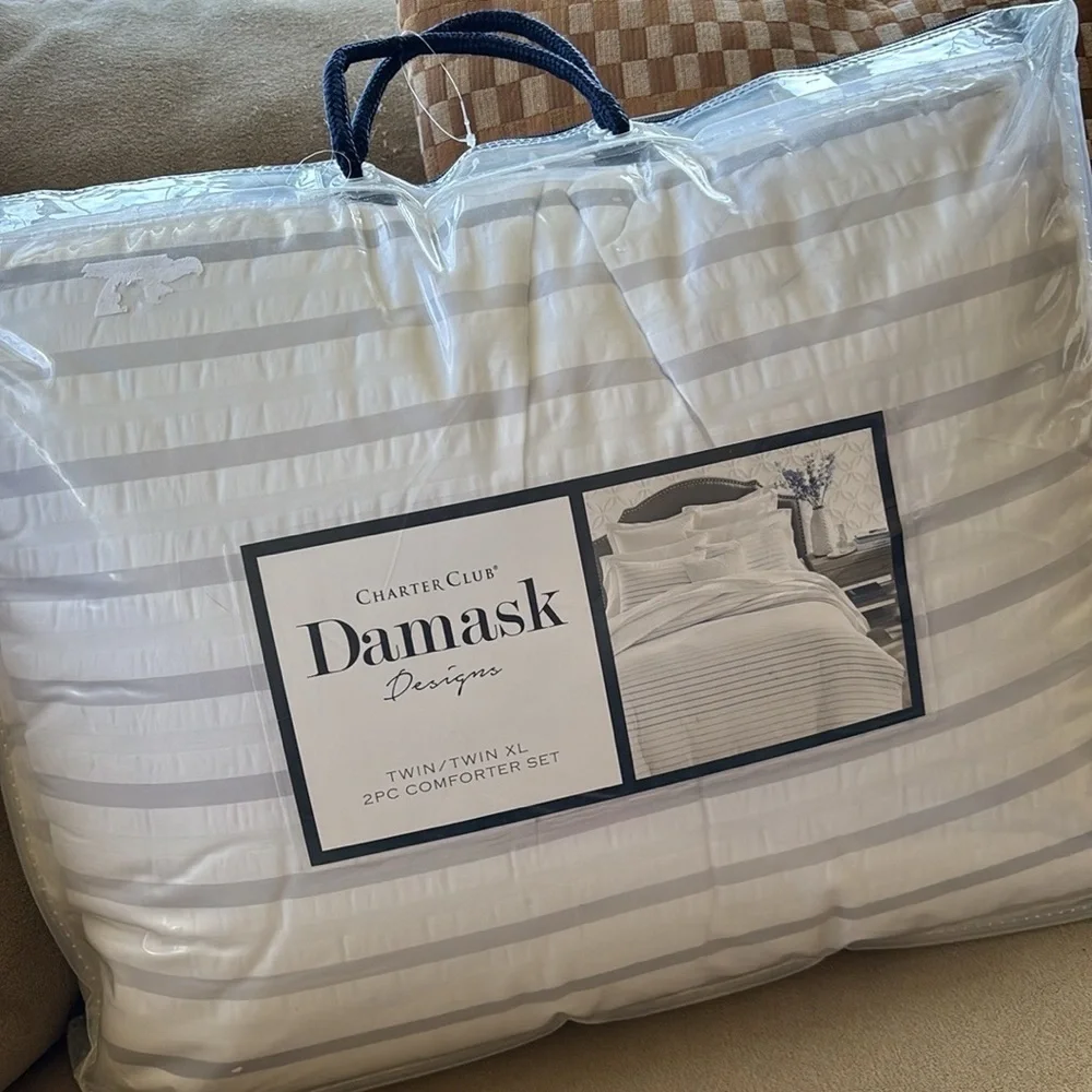 Brand New Charter Club Damask Designs Seersucker Ombre Stripe Comforter Set